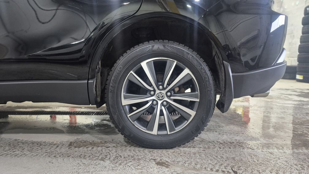 Toyota Venza LE 2023 d&rsquo;occasion à vendre - 9