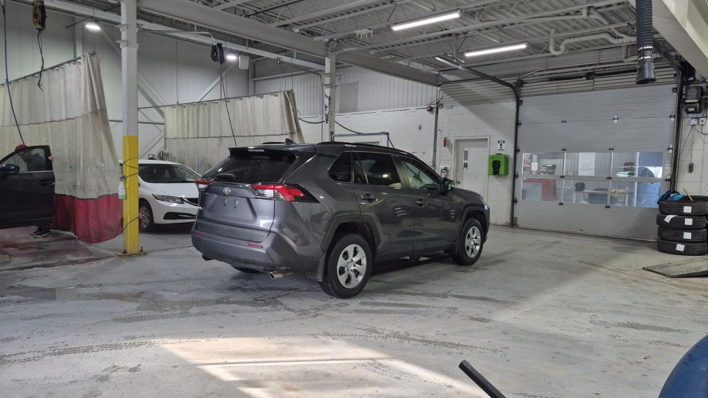 Toyota Rav 4 LE 2021 d&rsquo;occasion à vendre - 7