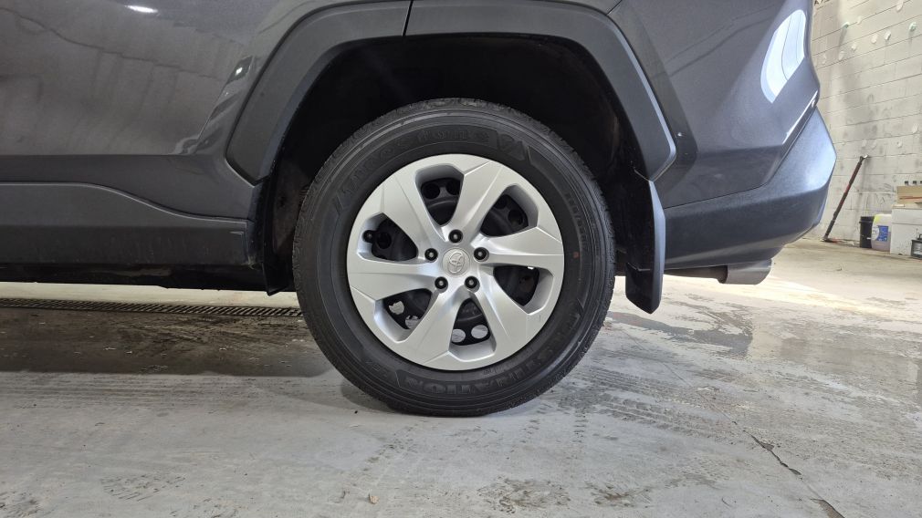 Toyota Rav 4 LE 2021 d&rsquo;occasion à vendre - 9