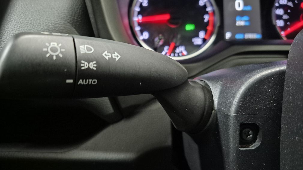 Toyota Rav 4 LE 2021 d&rsquo;occasion à vendre - 16