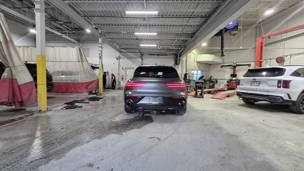 Genesis GV70 3.5T Sport Plus 2023 à vendre à Trois-Rivières - 12