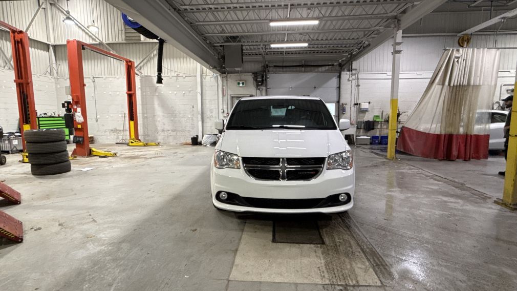 Dodge GR Caravan Premium Plus 2020 d&rsquo;occasion à vendre - 2