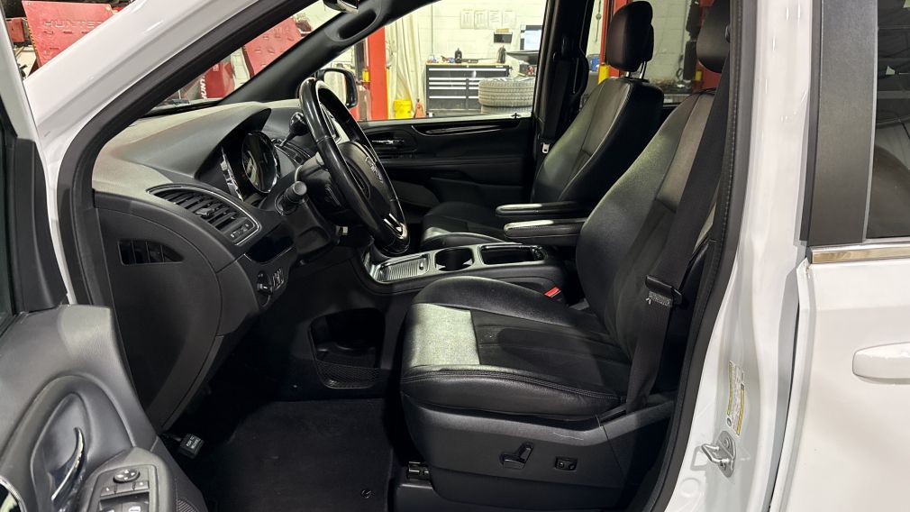 Dodge GR Caravan Premium Plus 2020 d&rsquo;occasion à vendre - 11