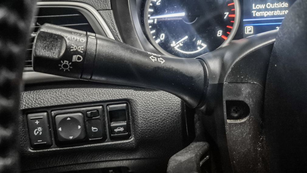 Nissan Sentra SV 2019 d&rsquo;occasion à vendre - 16