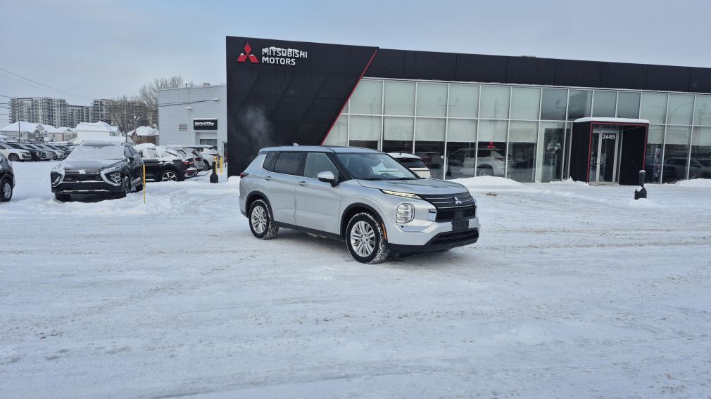 Mitsubishi Outlander ES