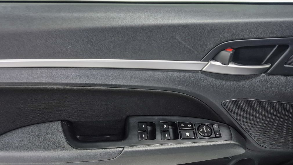 Hyundai Elantra Preferred 2020 d&rsquo;occasion à vendre - 10
