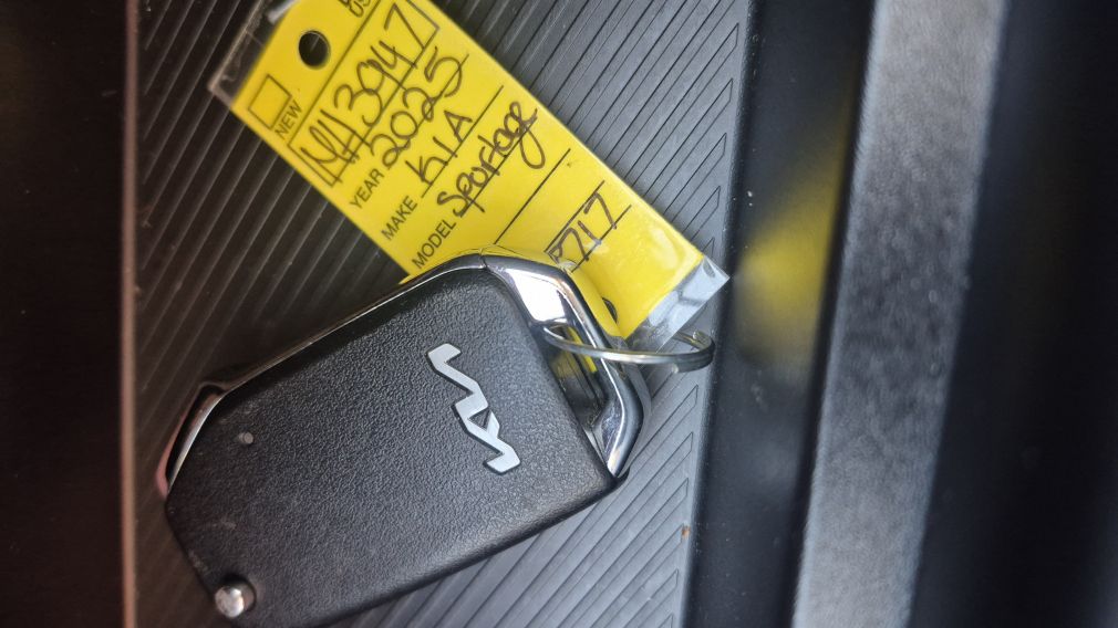 Kia Sportage LX 2025 d&rsquo;occasion à vendre - 9