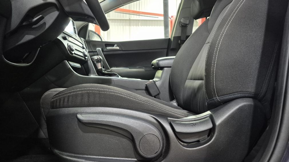 Kia Sportage LX 2021 d&rsquo;occasion à vendre - 11