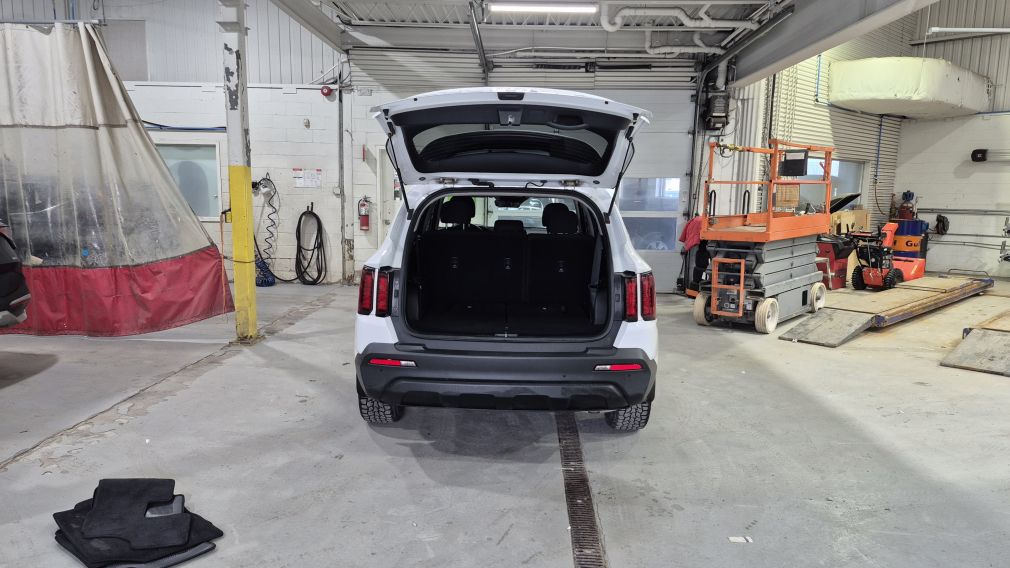 Kia Sorento LX+ 2022 d&rsquo;occasion à vendre - 25