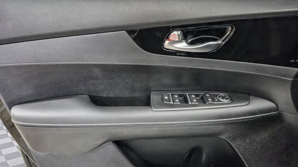 Kia Forte EX 2024 d&rsquo;occasion à vendre - 10