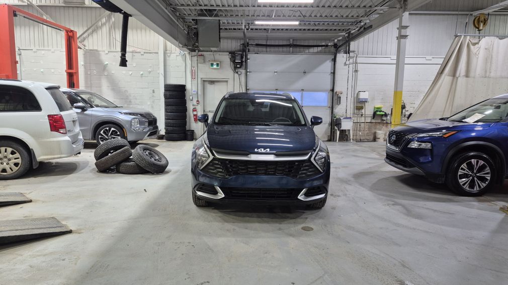 Kia Sportage LX 2023 d&rsquo;occasion à vendre - 2