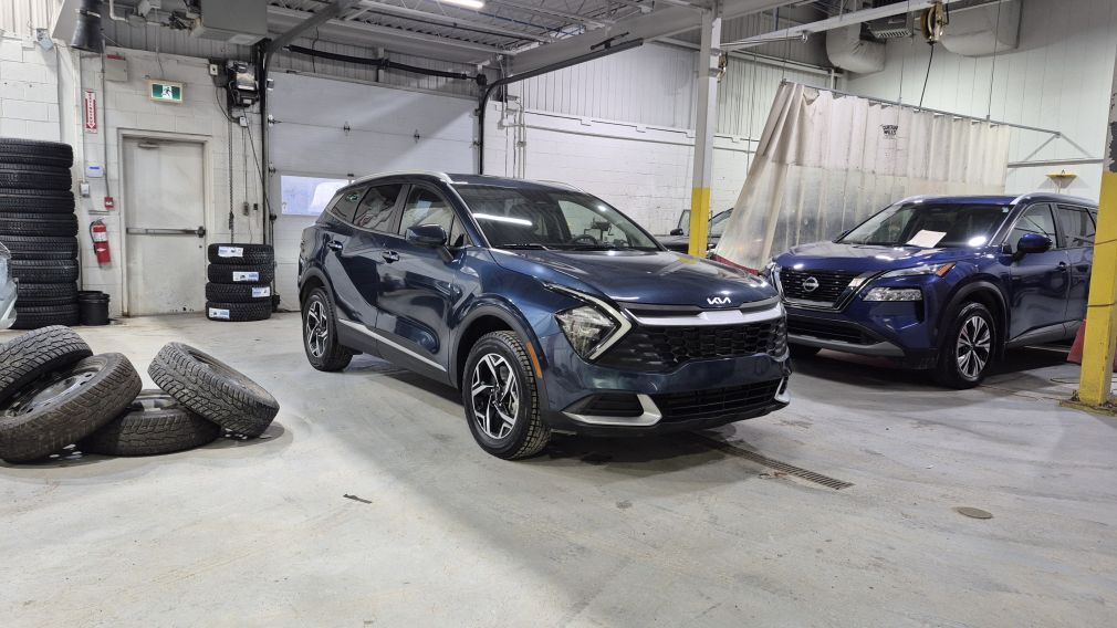 Kia Sportage LX 2023 d&rsquo;occasion à vendre - 1