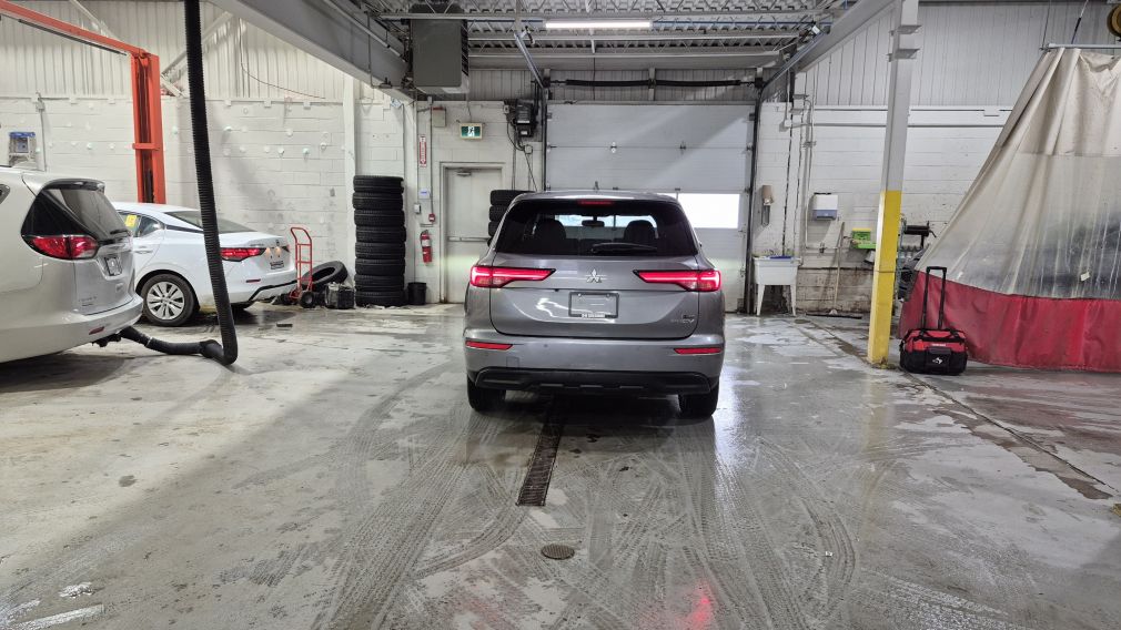 Mitsubishi Outlander PHEV ES 2023 d&rsquo;occasion à vendre - 6