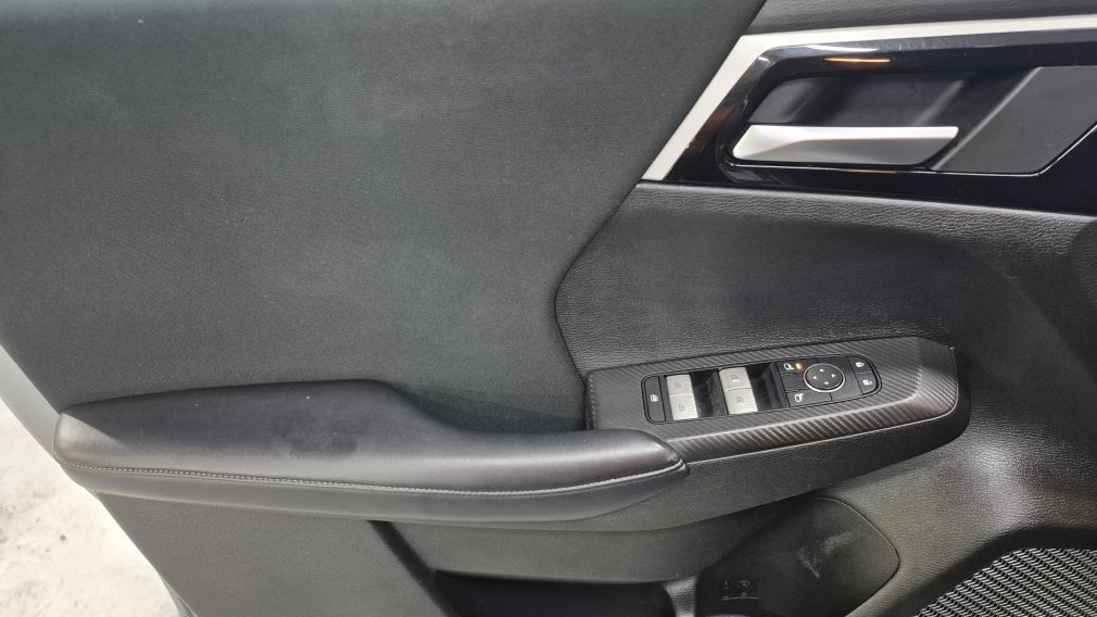 Mitsubishi Outlander PHEV ES 2023 d&rsquo;occasion à vendre - 10