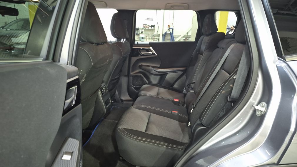 Mitsubishi Outlander PHEV ES 2023 d&rsquo;occasion à vendre - 26