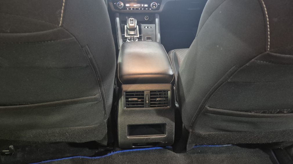 Mitsubishi Outlander PHEV ES 2023 d&rsquo;occasion à vendre - 25