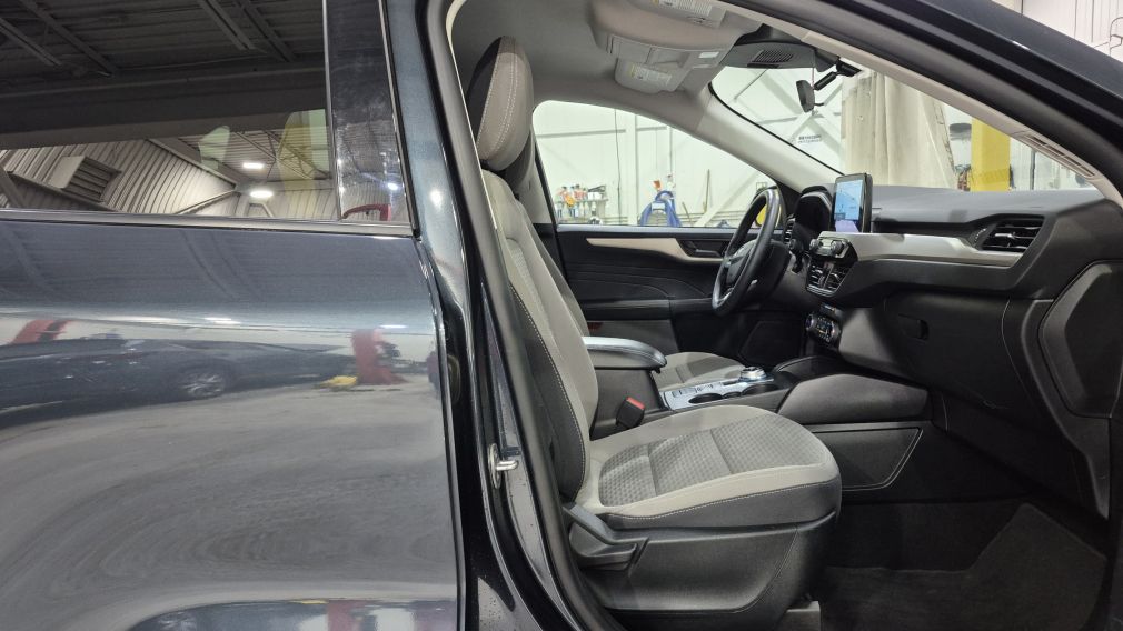 Ford Escape SE Plug-In Hybrid 2022 à vendre à Donnacona - 12