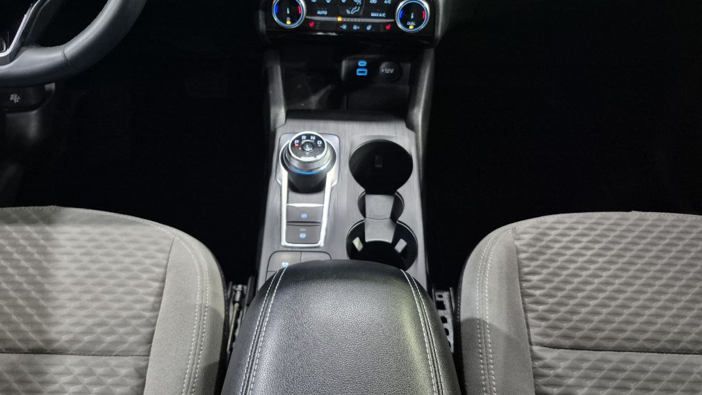 Ford Escape SE Plug-In Hybrid 2022 à vendre à Donnacona - 21