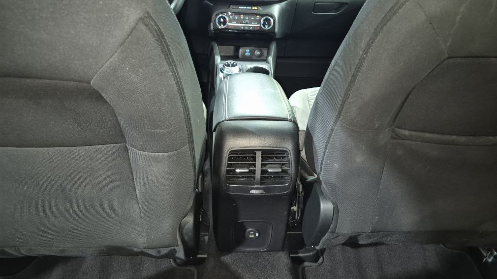 Ford Escape SE Plug-In Hybrid 2022 à vendre à Donnacona - 24