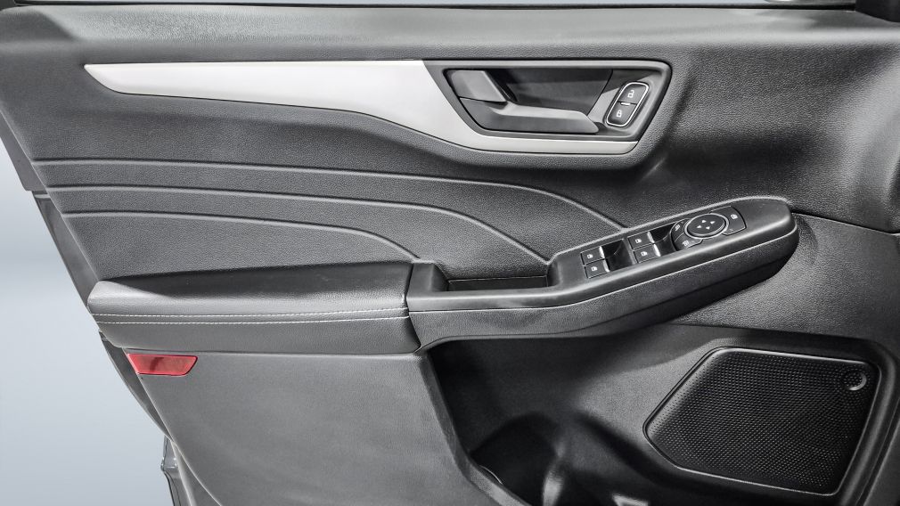 Ford Escape SE Plug-In Hybrid 2022 d&rsquo;occasion à vendre - 9