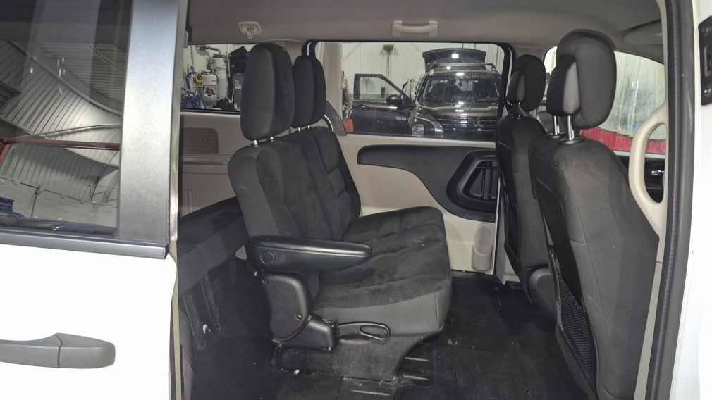 Dodge GR Caravan Canada Value Package 2019 d&rsquo;occasion à vendre - 21