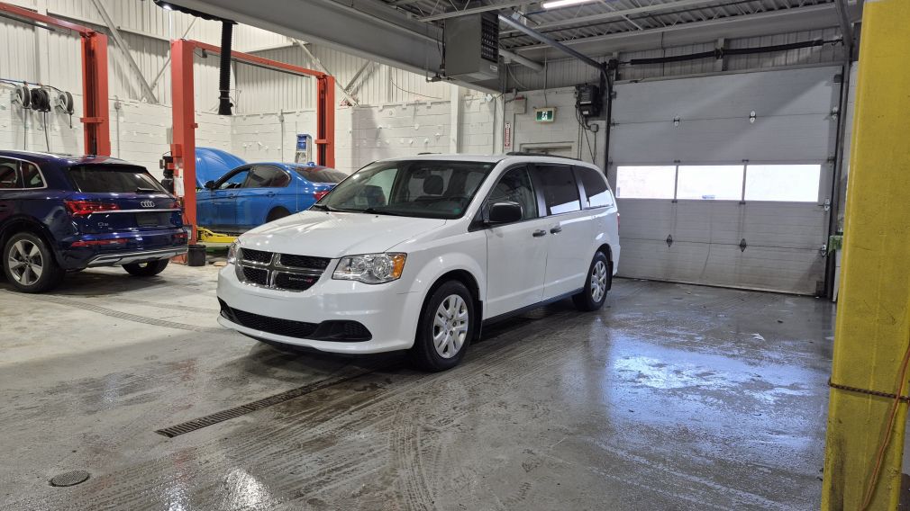 Dodge GR Caravan Canada Value Package 2019 d&rsquo;occasion à vendre - 3
