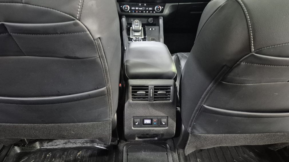 Mitsubishi Outlander PHEV SEL 2023 d&rsquo;occasion à vendre - 26