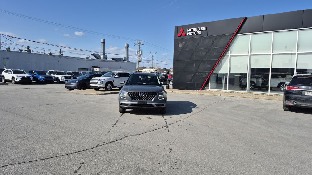 Hyundai Venue Ultimate 2023 d&rsquo;occasion à vendre - 2