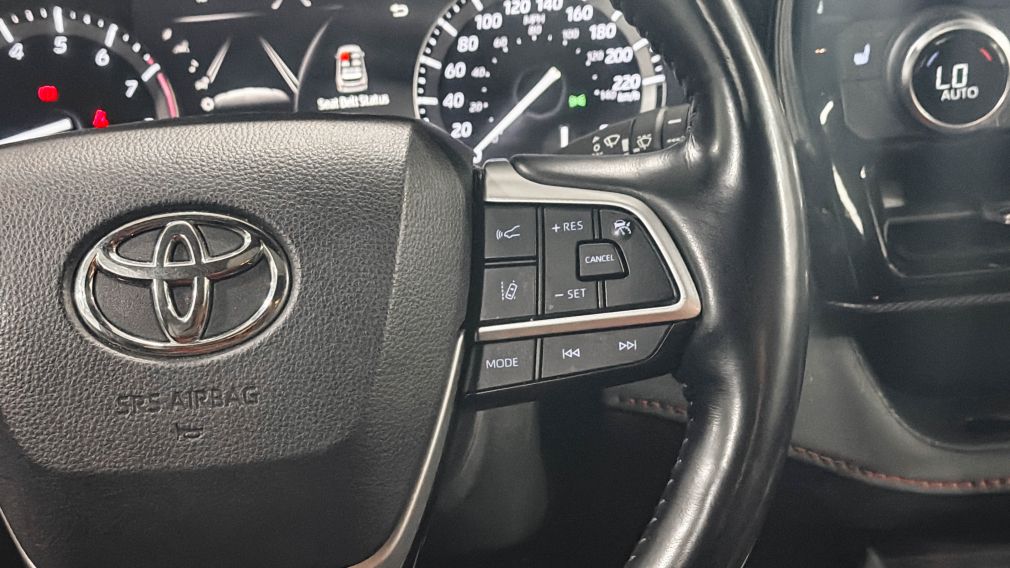 Toyota Highlander XSE 2022 d&rsquo;occasion à vendre - 18