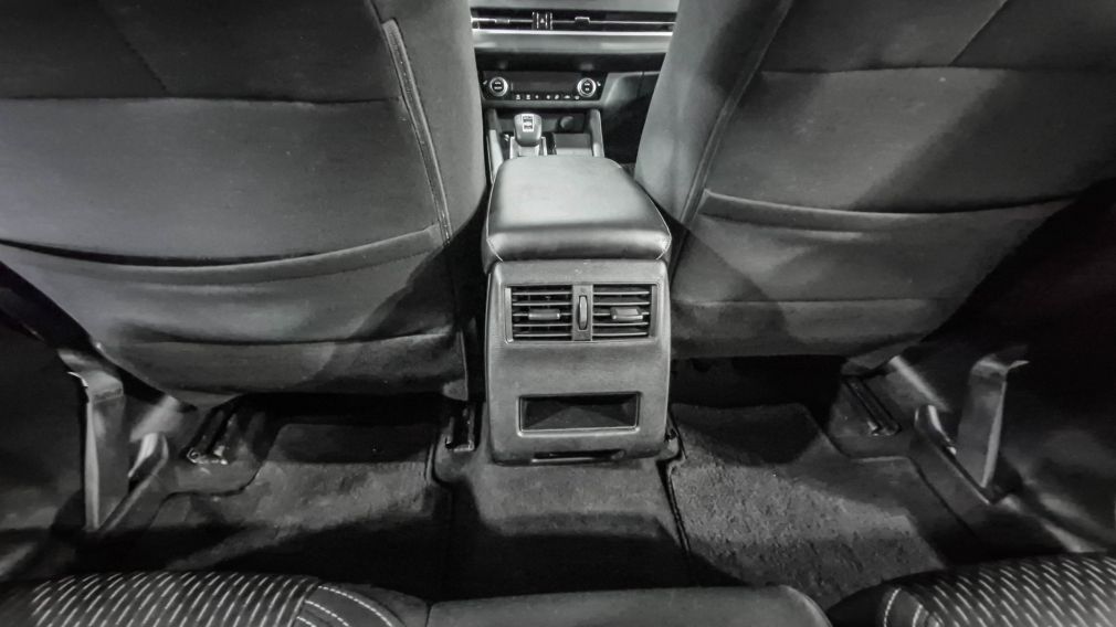 Mitsubishi Outlander ES 2022 d&rsquo;occasion à vendre - 26