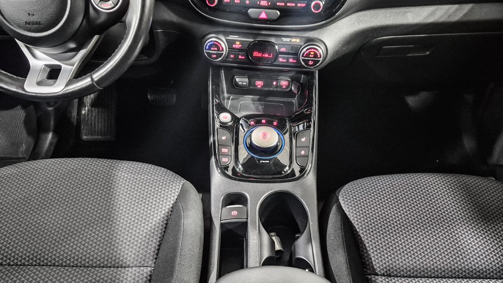 Kia Soul EV Premium 2022 d&rsquo;occasion à vendre - 22