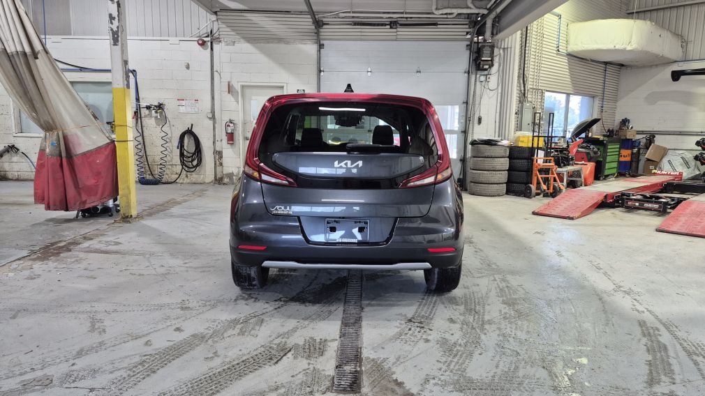Kia Soul EV Premium 2022 d&rsquo;occasion à vendre - 6