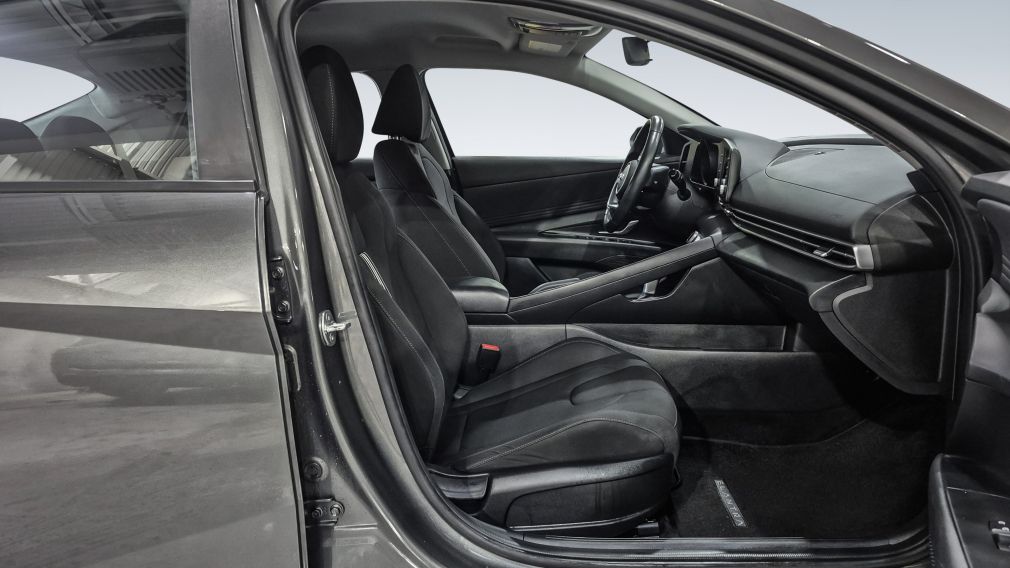 Hyundai Elantra Preferred 2023 d&rsquo;occasion à vendre - 22