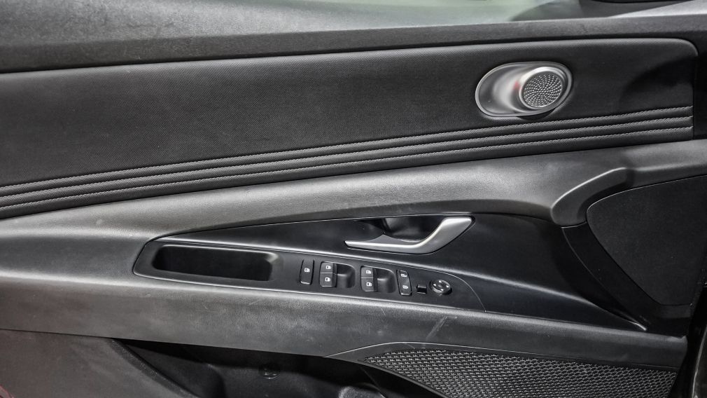 Hyundai Elantra Preferred 2023 d&rsquo;occasion à vendre - 23