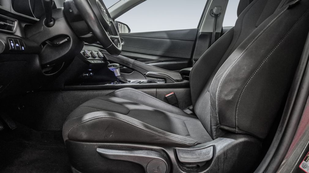 Hyundai Elantra Preferred 2023 d&rsquo;occasion à vendre - 10