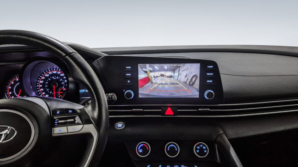Hyundai Elantra Preferred 2023 d&rsquo;occasion à vendre - 18