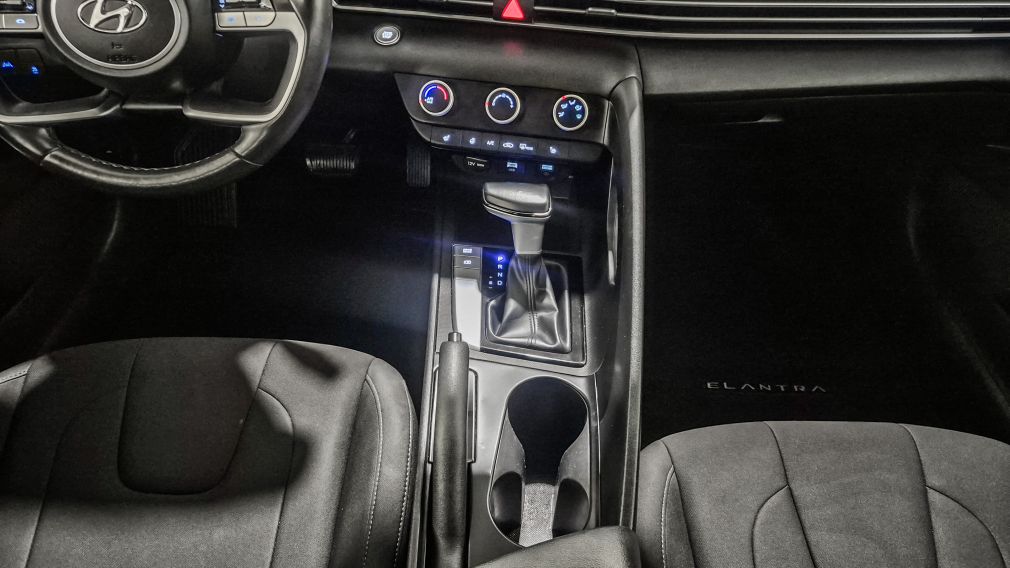 Hyundai Elantra Preferred 2023 d&rsquo;occasion à vendre - 19
