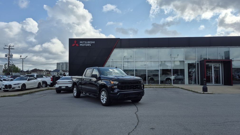 Chevrolet Silverado 1500 Custom 2023 d&rsquo;occasion à vendre - 1