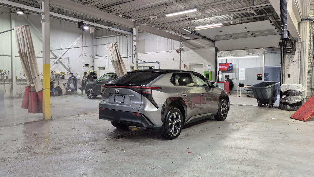 Toyota BZ4X XLE 2023 d&rsquo;occasion à vendre - 7