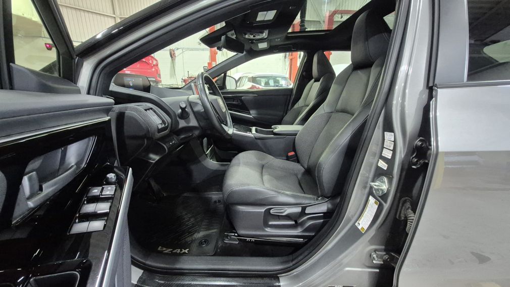 Toyota BZ4X XLE 2023 d&rsquo;occasion à vendre - 11