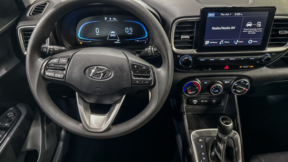Hyundai Venue Essential 2025 d&rsquo;occasion à vendre - 15