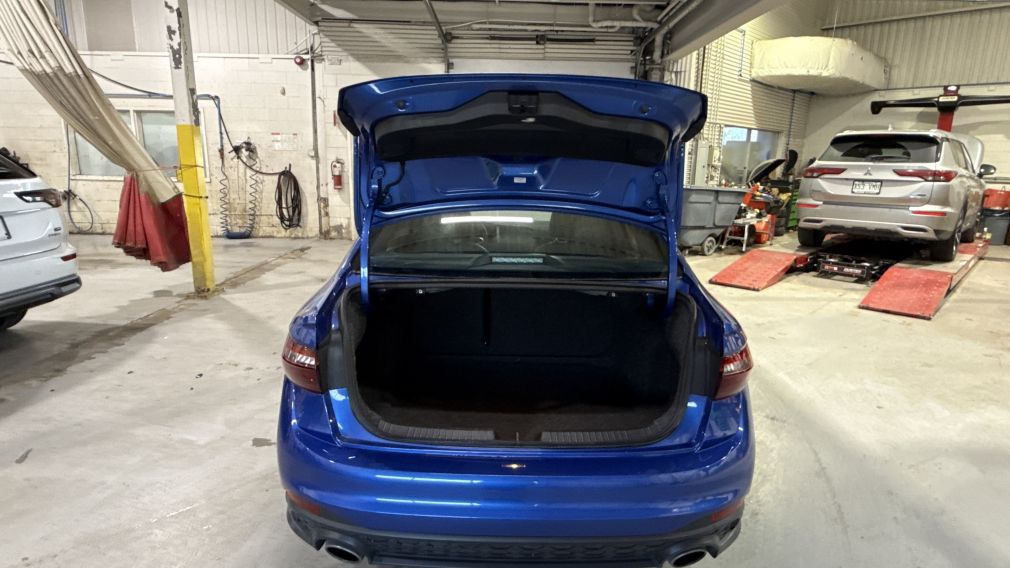 Volkswagen Jetta Manual 2023 à vendre à Trois-Rivières - 28