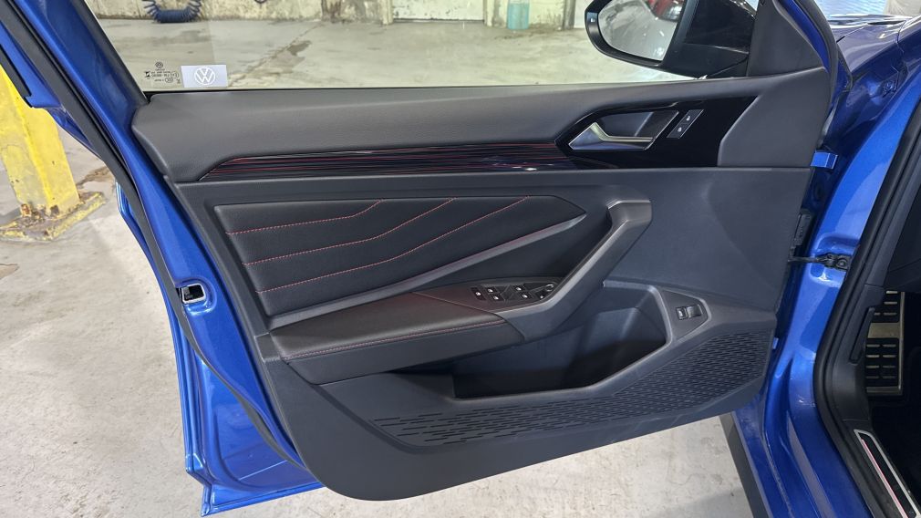 Volkswagen Jetta Manual 2023 à vendre à Trois-Rivières - 10