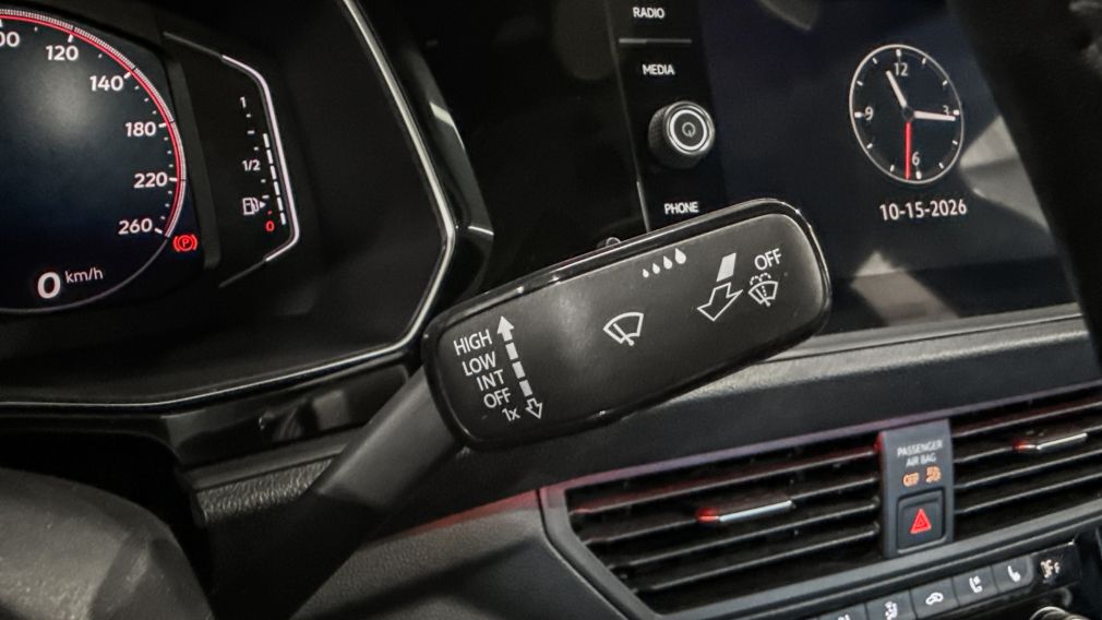 Volkswagen Jetta Manual 2023 à vendre à Trois-Rivières - 21