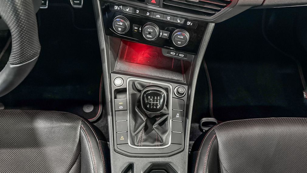 Volkswagen Jetta Manual 2023 à vendre à Trois-Rivières - 23