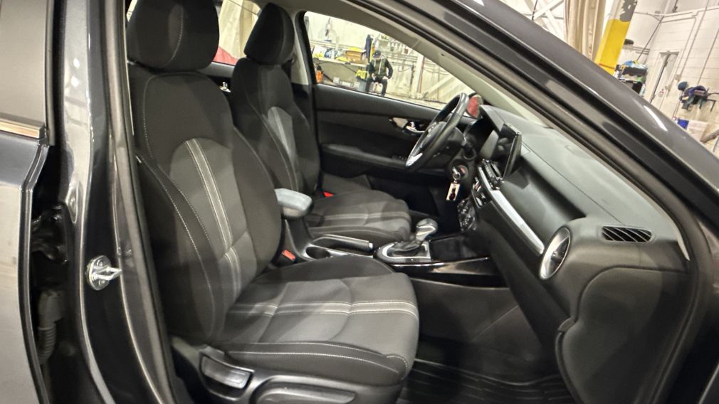 Kia Forte EX 2024 d&rsquo;occasion à vendre - 13