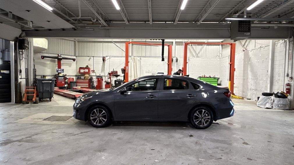 Kia Forte EX 2024 d&rsquo;occasion à vendre - 4
