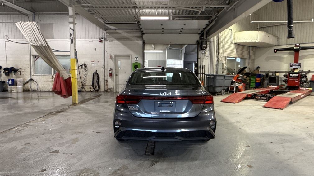 Kia Forte EX 2024 d&rsquo;occasion à vendre - 6