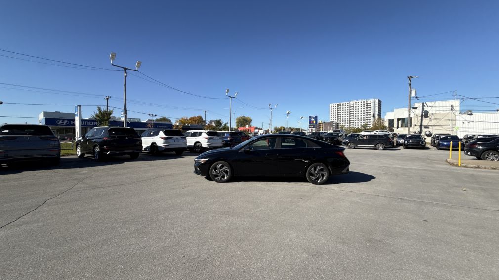 Hyundai Elantra Luxury 2025 d&rsquo;occasion à vendre - 4