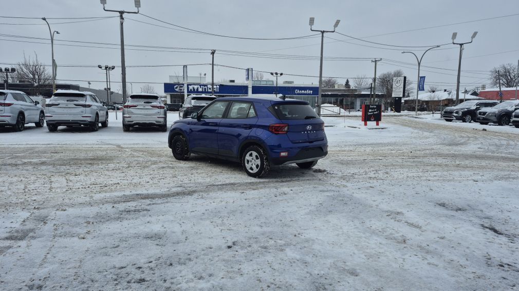 Hyundai Venue Essential 2022 d&rsquo;occasion à vendre - 5